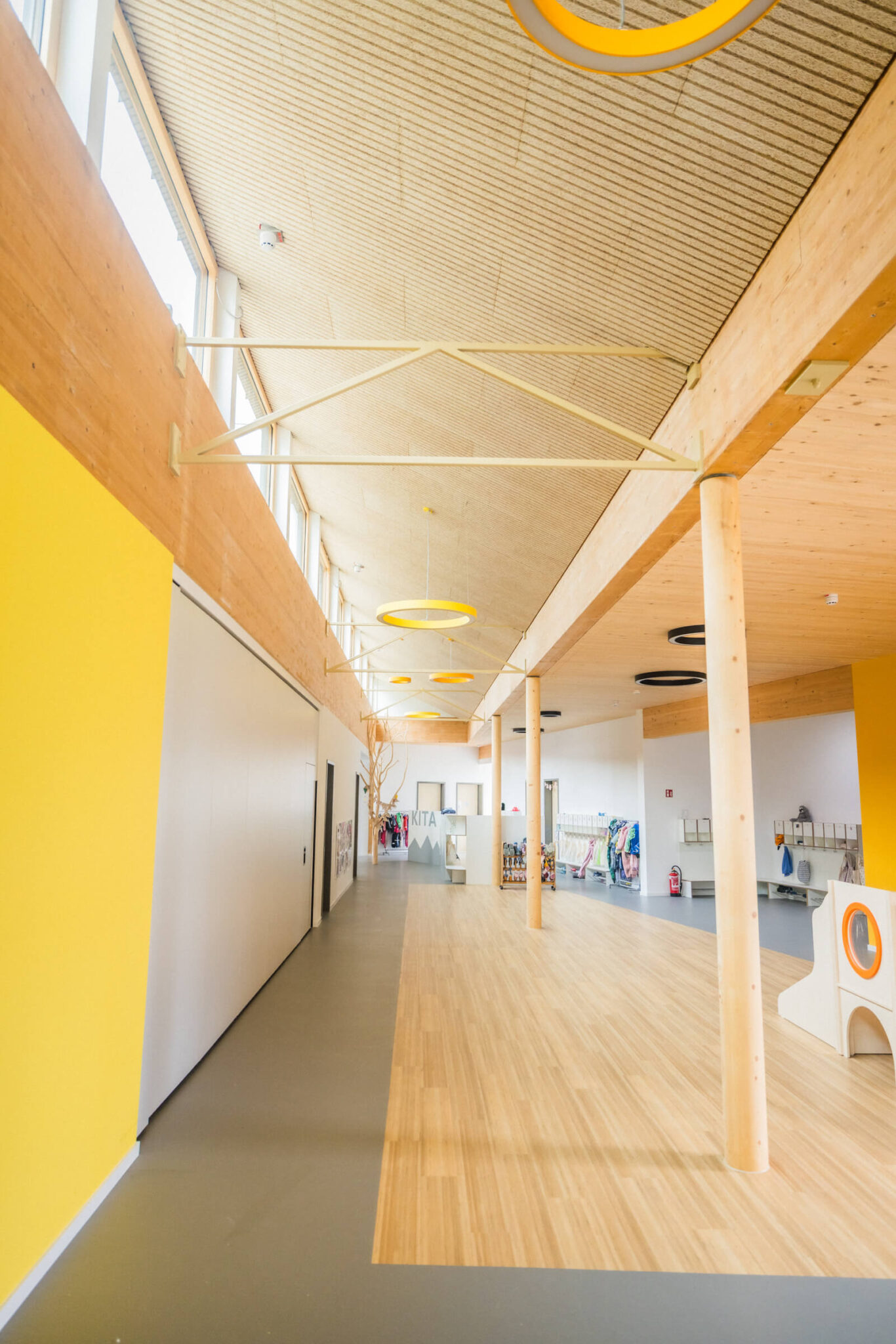 Offenes und Lichtdurchflutetes Konzept in der KiTa Arche Noah Schwarzenbach am Wald